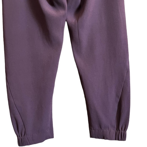 Aritzia Babaton Dexter Pull On Tuxedo Crop Jogger Trousers in Eggplant size XS - Picture 8 of 10